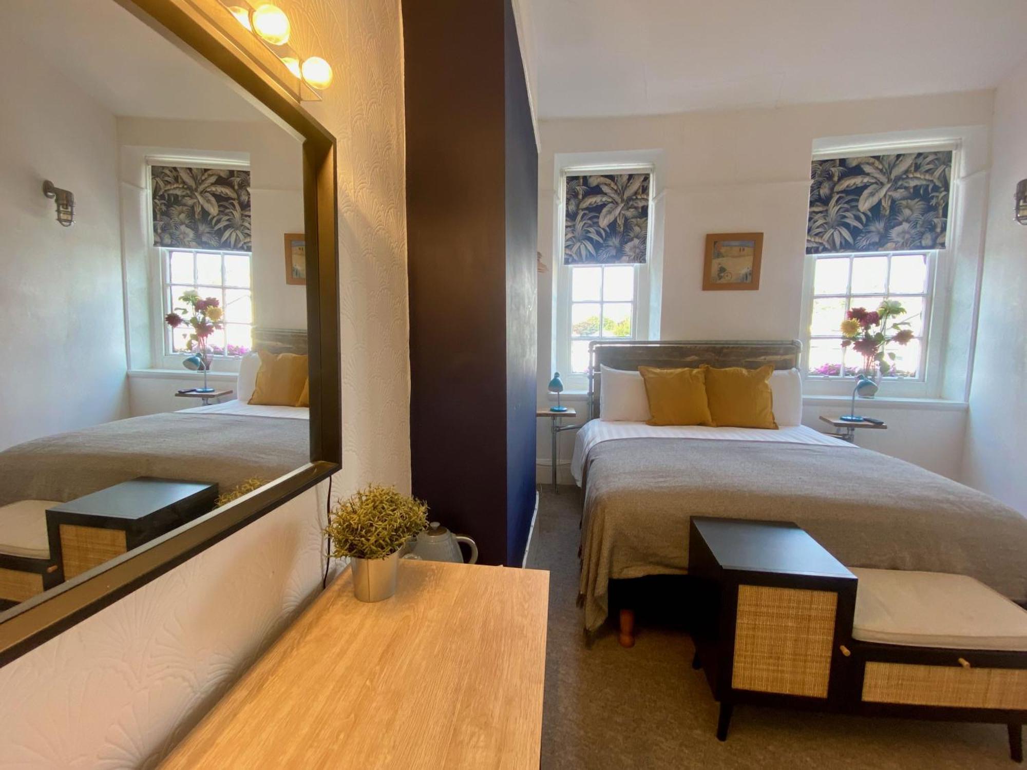 Hotel The Admiral à Hove Extérieur photo